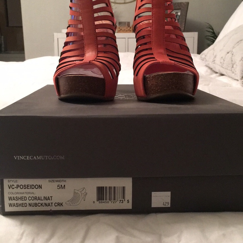 Vince Camuto size 5 color coral